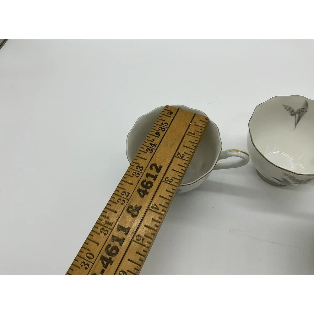 Vintage Unmarked White Porcelain Floral Tea Cups Set Of 3 Japan Kitchen Decor